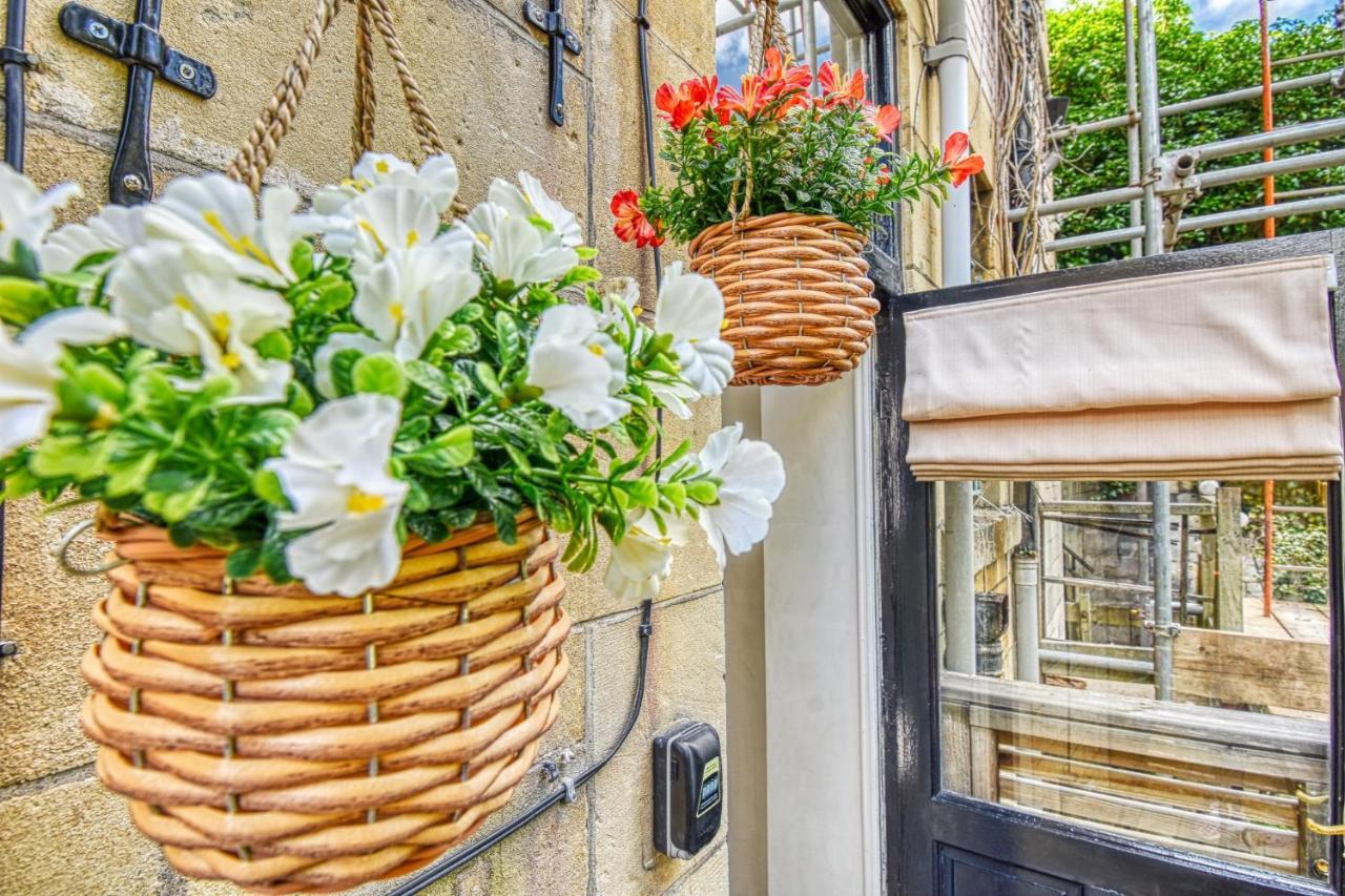 2 Bedroom Apartment In Bath City Centre With Garden & Free Parking Exteriér fotografie